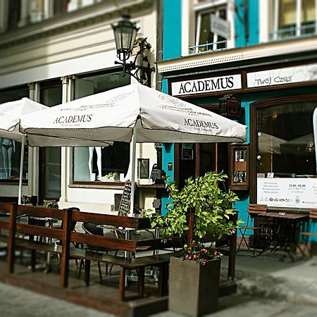 Academus Pub & Guest House Wrocław Eksteriør bilde