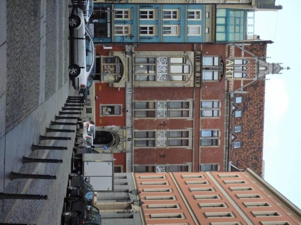 Academus Pub & Guest House Wrocław Eksteriør bilde
