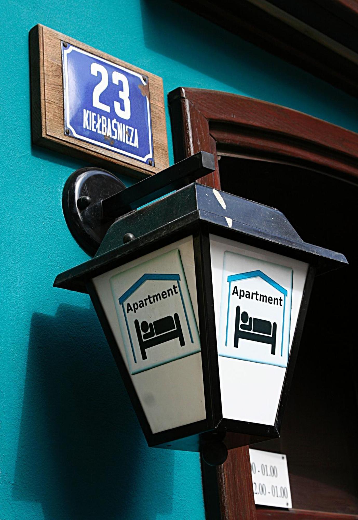 Academus Pub & Guest House Wrocław Eksteriør bilde